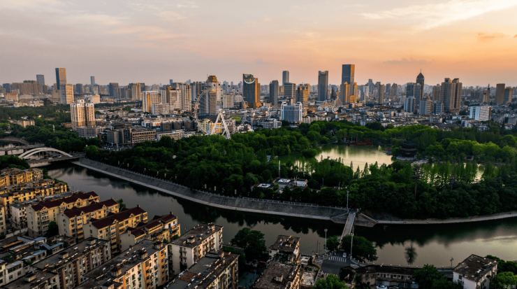 值得买-升值空间-最新消息-网站-最新首页 -楼盘百科凯发k8登录vip中海望津府售楼处地址-交房时间-值不(图2)